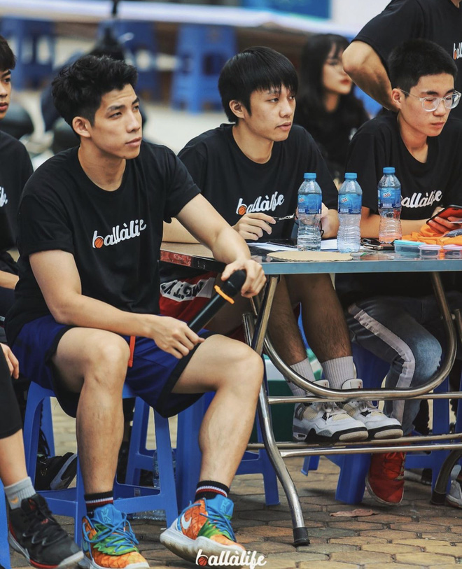 Gia thế khủng của hot boy bóng rổ yêu Mẫn Tiên: Chủ tịch HĐQT, lại còn có 2 anh song sinh điển trai giỏi giang không kém-7