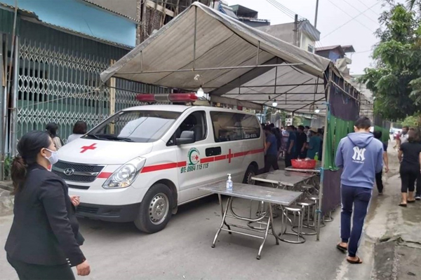 Hà Nội xét nghiệm COVID-19 toàn bộ tiểu thương chợ đầu mối Minh Khai-12