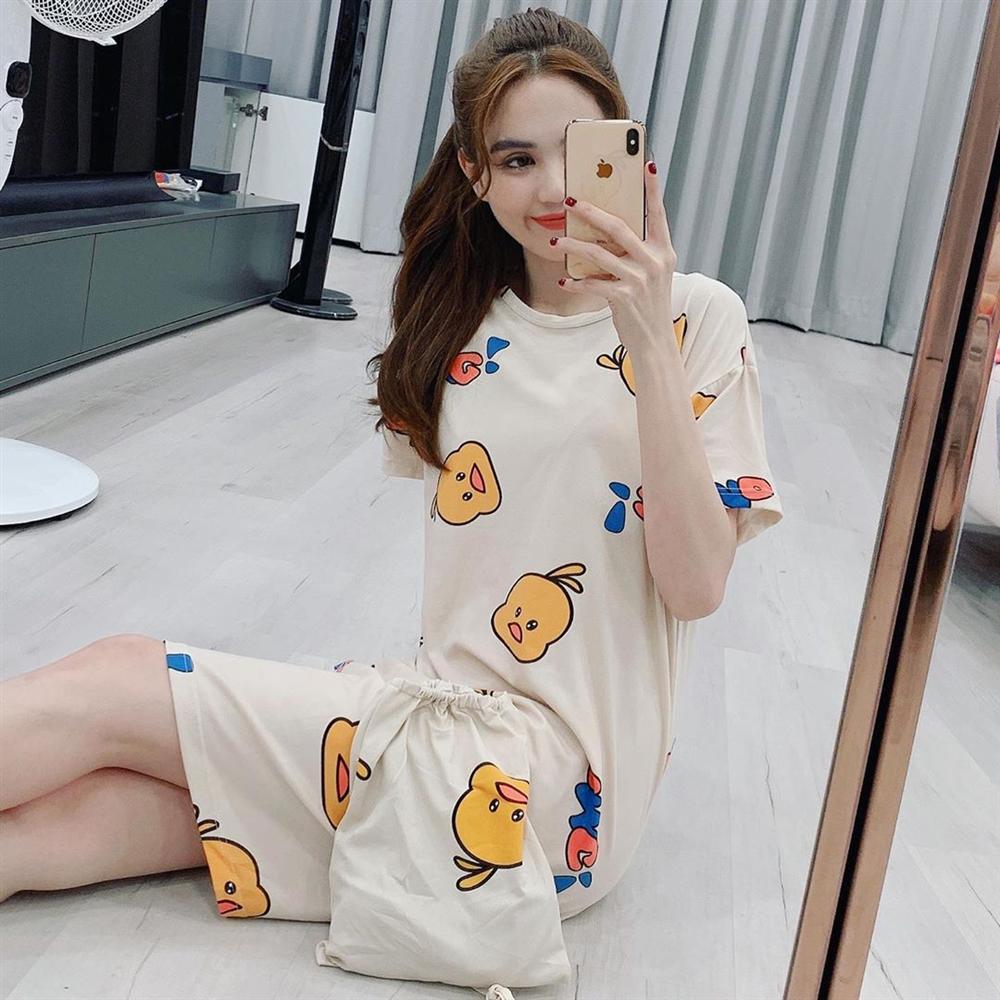 Đối lập với Ngọc Trinh diện pijama chỉ vài chục nghìn là Bảo Thy: Chỉ khoe mỗi 3 bộ đồ ngủ tính sơ sơ đã cả trăm triệu-3