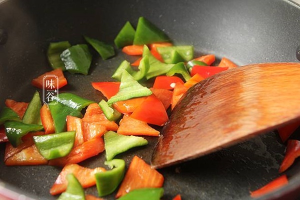 Thêm một cách nấu thịt lợn thơm ngon, đẹp mắt, ăn hoài không ngán-4