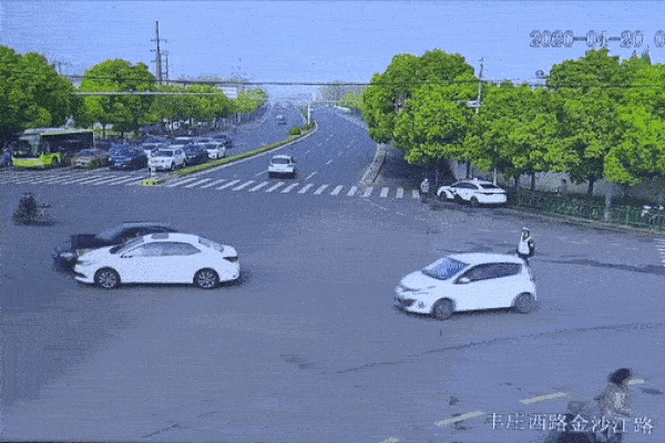 Phú Thọ: Nhiều trường hợp trẻ bị tai nạn thương tích nghiêm trọng khi được nghỉ học ở nhà để phòng tránh dịch COVID-19-2