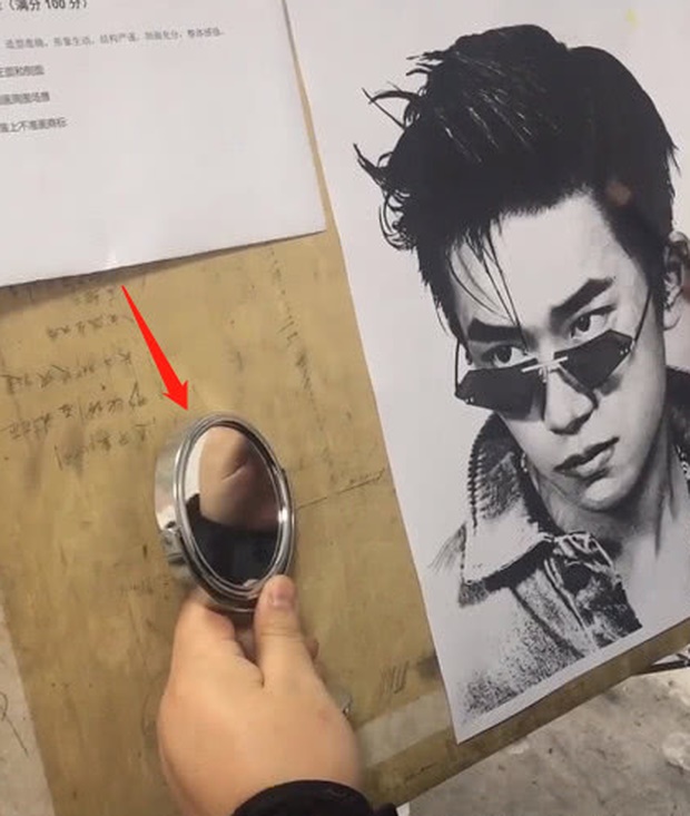 Được yêu cầu tự họa chân dung, sinh viên đạt điểm tối đa vì vẽ mình như nam thần, nhưng sự thật phía sau lại cực đắng-1