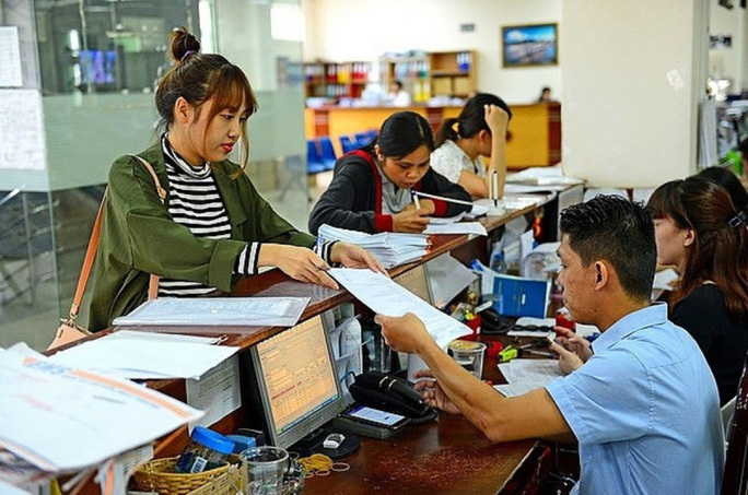 Doanh nghiệp cho người lao động nghỉ việc trái luật phải bồi thường-2