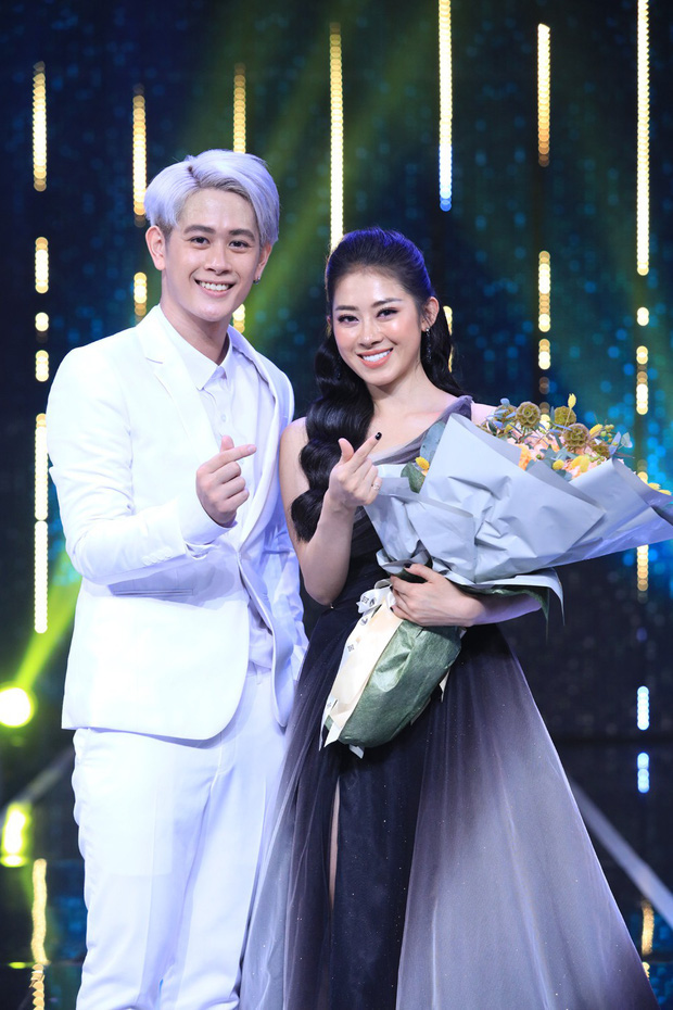 Hot girl Người ấy là ai bị teo cơ, giãn tĩnh mạch do tiêm xóa thâm sai cách: Sẽ đi Singapore khám sớm để tránh gây thêm biến chứng-1