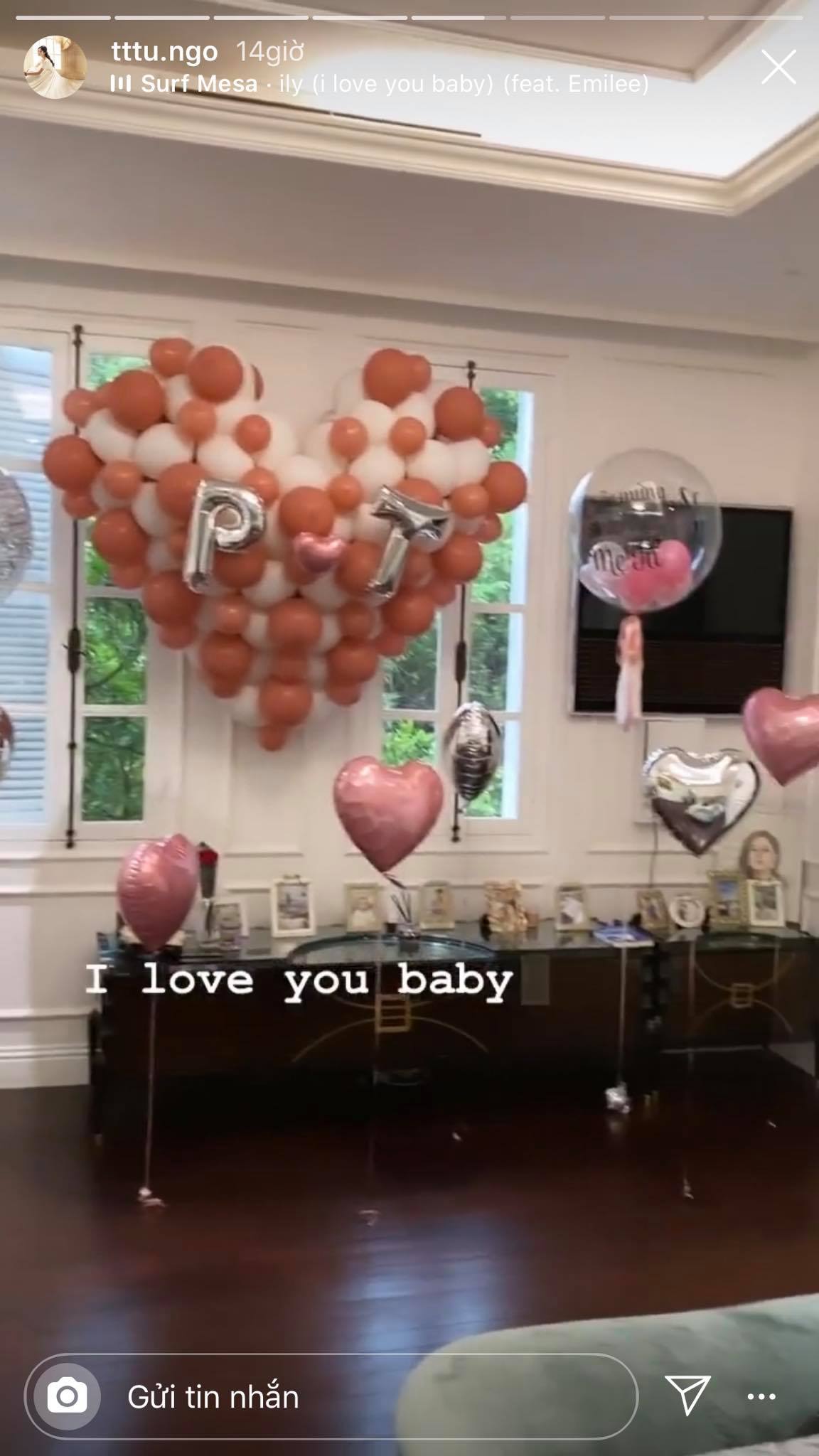 Á hậu Thanh Tú bất ngờ khi được ông xã đại gia tự tay làm điều này trong sinh nhật-4