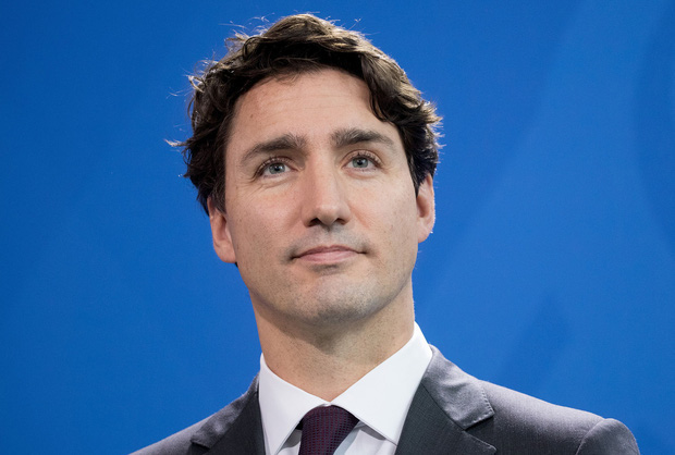 Thủ tướng Canada và cú vuốt tóc đi vào lòng người: Tút lại vẻ phong độ, quyến rũ chỉ sau 1 nốt nhạc!-1