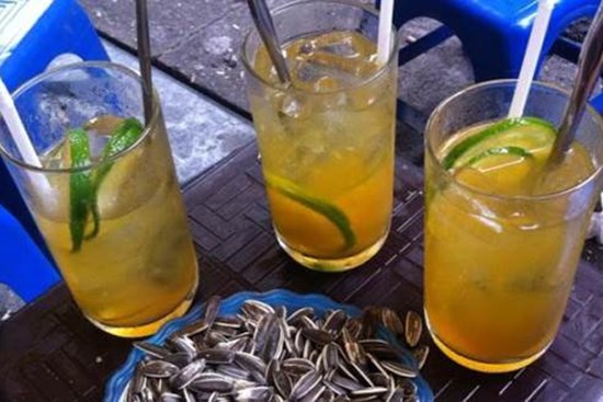 Chủ tịch Hà Nội: Hàng ăn được mở cửa trở lại, vẫn cấm trà đá, trà chanh vỉa hè