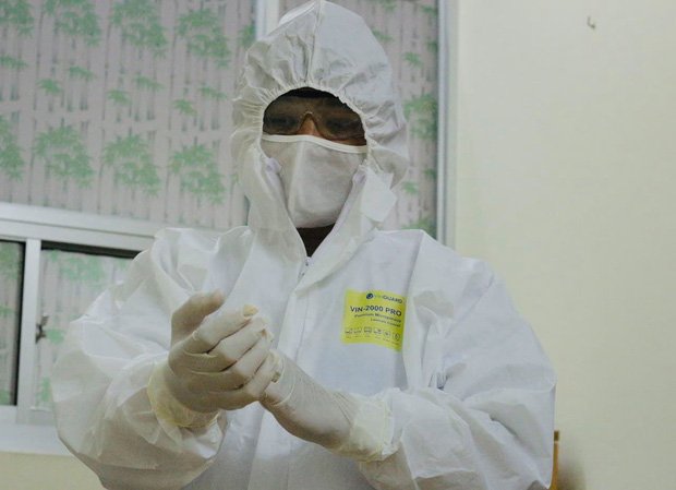 Phổi nam phi công người Anh đang tái sinh, không thể nói trước nhưng hi vọng trên 50% có thể cứu sống được bệnh nhân-4