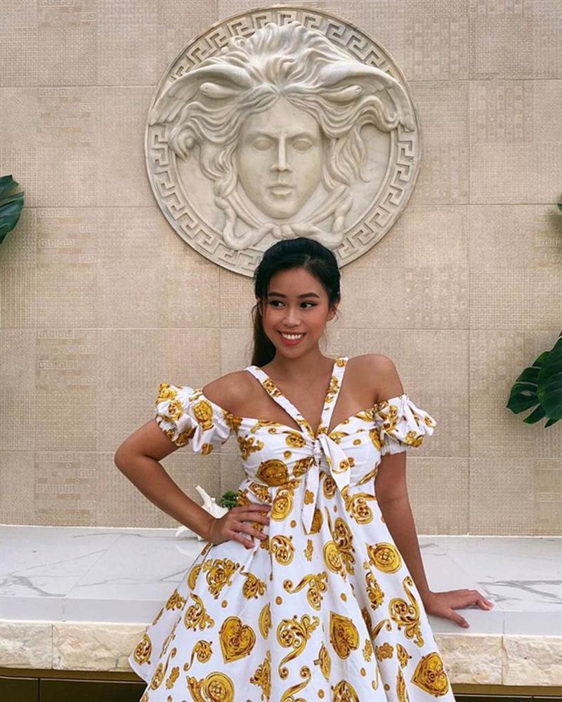 Cách ly tại gia, rich kid Tiên Nguyễn vẫn miệt mài diện cả cây đồ hiệu, trang điểm lồng lộn như dự show thời trang, dân mạng đặt câu hỏi chụp ảnh xong thì làm gì nhỉ”?-3