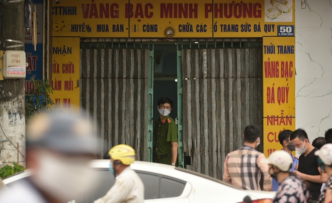 Bình rượu cướp 2 mạng sống và thứ nước độc từ mối tình vụng trộm-1