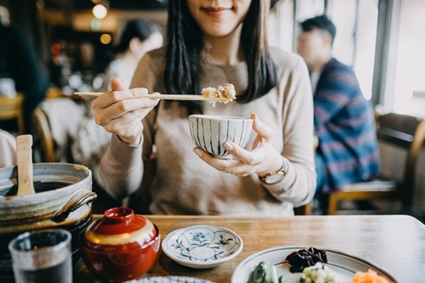 Bất kể nam hay nữ, có 3 hiện tượng này khi ngủ vào ban đêm thì chứng tỏ thận rất khỏe mạnh-5