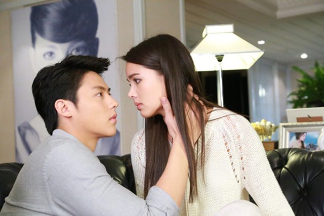 Chồng cũ trở nên giàu có và tha thiết xin cưới lại nhưng vợ cũ tuyệt tình từ chối, nguyên nhân là do câu chuyện từ 4 năm trước-2