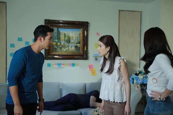 Về nhà thấy đồ chất đống ngoài sân, tôi mới biết mình bị chị dâu đuổi nhưng không ngờ tình thế đảo ngược trong phút chốc khi anh trai tôi bước vào nhà-1