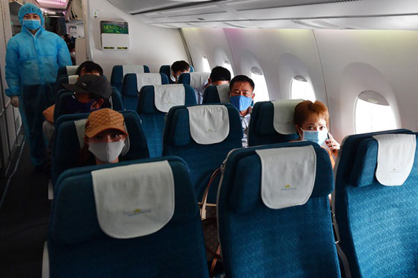 Giá vé máy bay giảm mạnh, lên kế hoạch đi du lịch-4