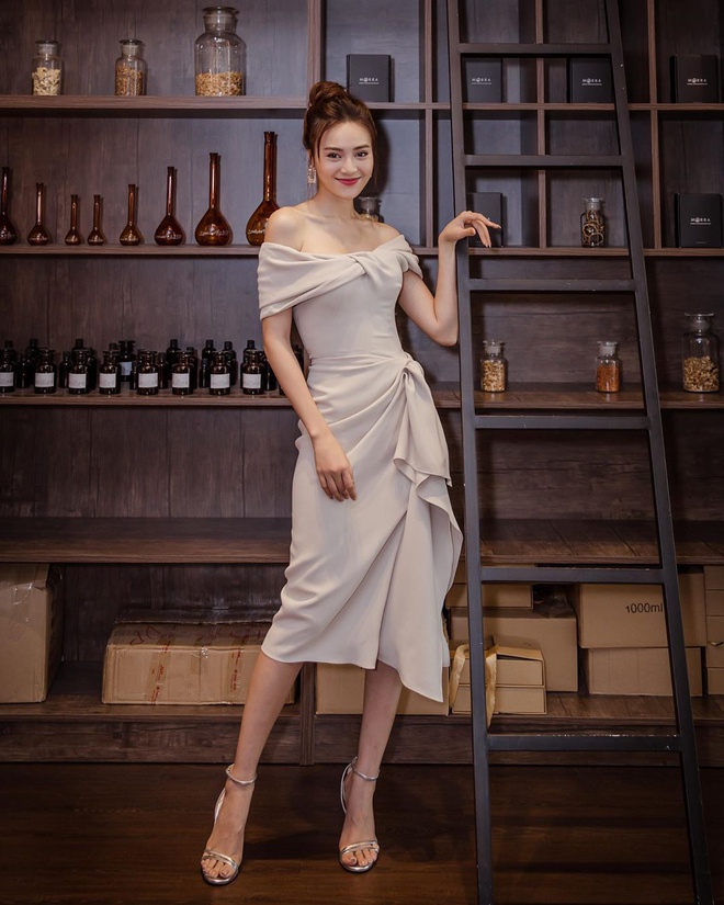 Ninh Dương Lan Ngọc chuộng diện váy áo khoe vòng eo 54 cm-4