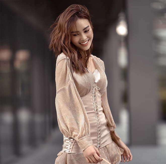 Ninh Dương Lan Ngọc chuộng diện váy áo khoe vòng eo 54 cm-6