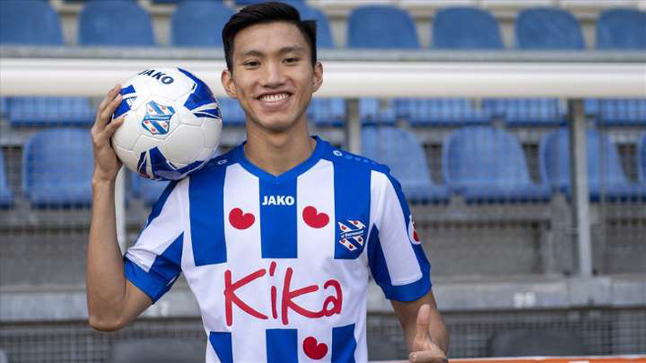 8 tháng kịch tính như phim, bùng cháy như núi lửa của Đoàn Văn Hậu cùng Heerenveen-1