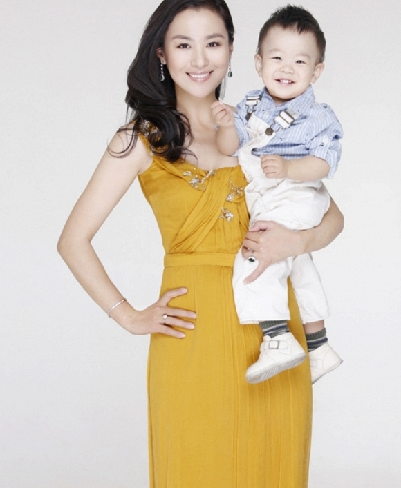 Vì sợ Triệu Vy mà mỹ nữ này phải đổi tên, gây tiếc nuối khi bỏ loạt phim đình đám để lấy chồng là hậu duệ Càn Long-9