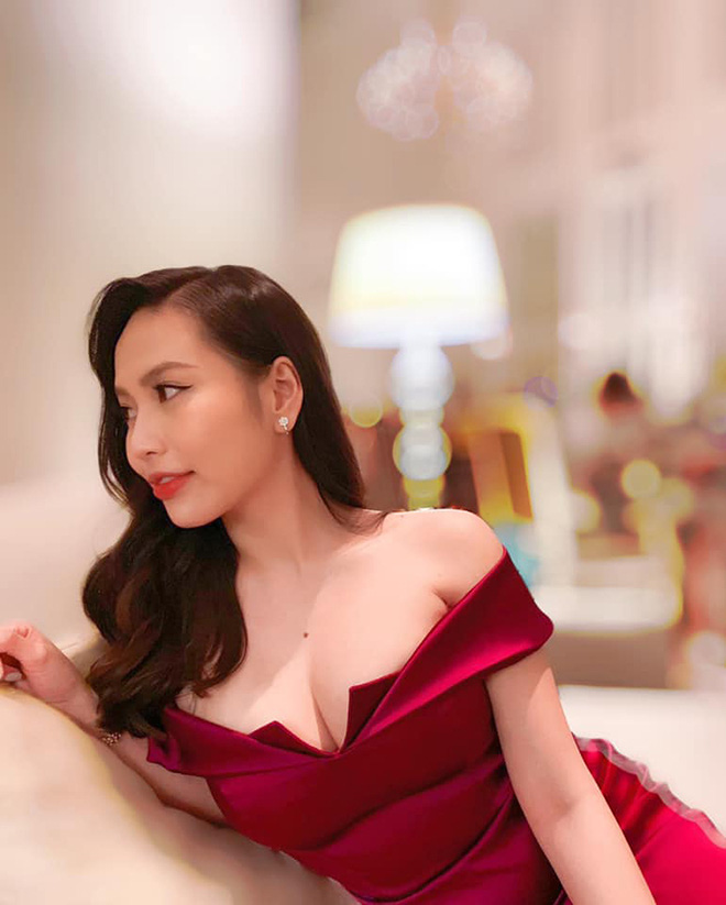 Nhan sắc vợ doanh nhân nóng bỏng, kém 6 tuổi của ca sĩ Lê Hiếu-8