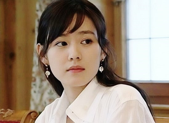 Xưa kia Son Ye Jin tô son nhạt toẹt, để tóc sên sến mà vẫn đẹp ngây dại-7