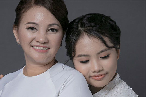 Phương Mỹ Chi: Tôi mua được nhà cho ba mẹ sau 2 năm đi hát-1