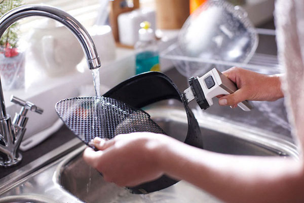 Để làm bánh cuốn bằng chảo chống dính hoàn hảo, nhất định phải tránh 5 sai lầm này-6