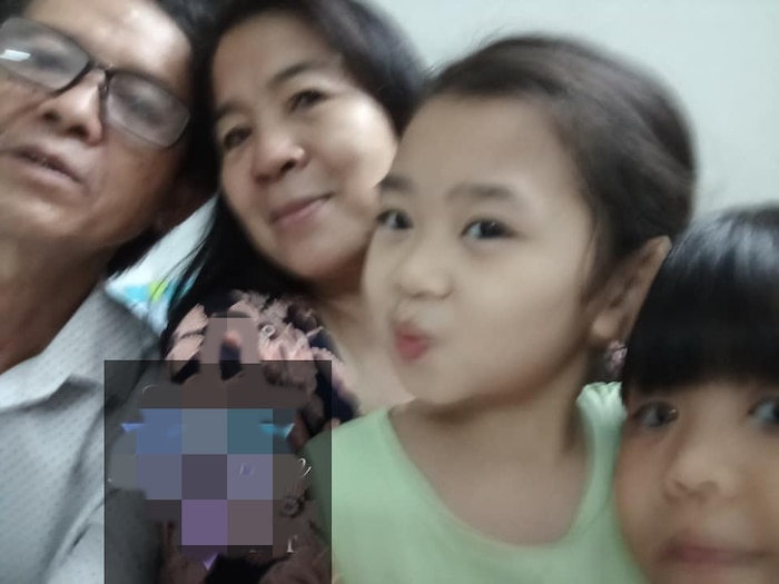 Con gái Mai Phương đoàn tụ với ông bà ngoại-3