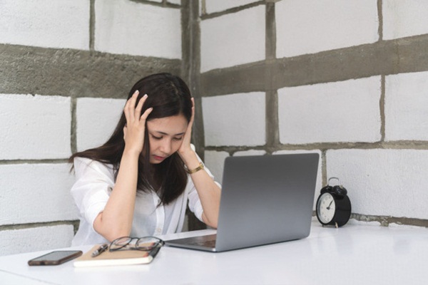 Nữ sinh đòi đi du học, bố mẹ lại bắt lấy chồng nếu không sẽ tự tử khiến cộng đồng mạng tranh cãi: Con gái có cần học nhiều?-1