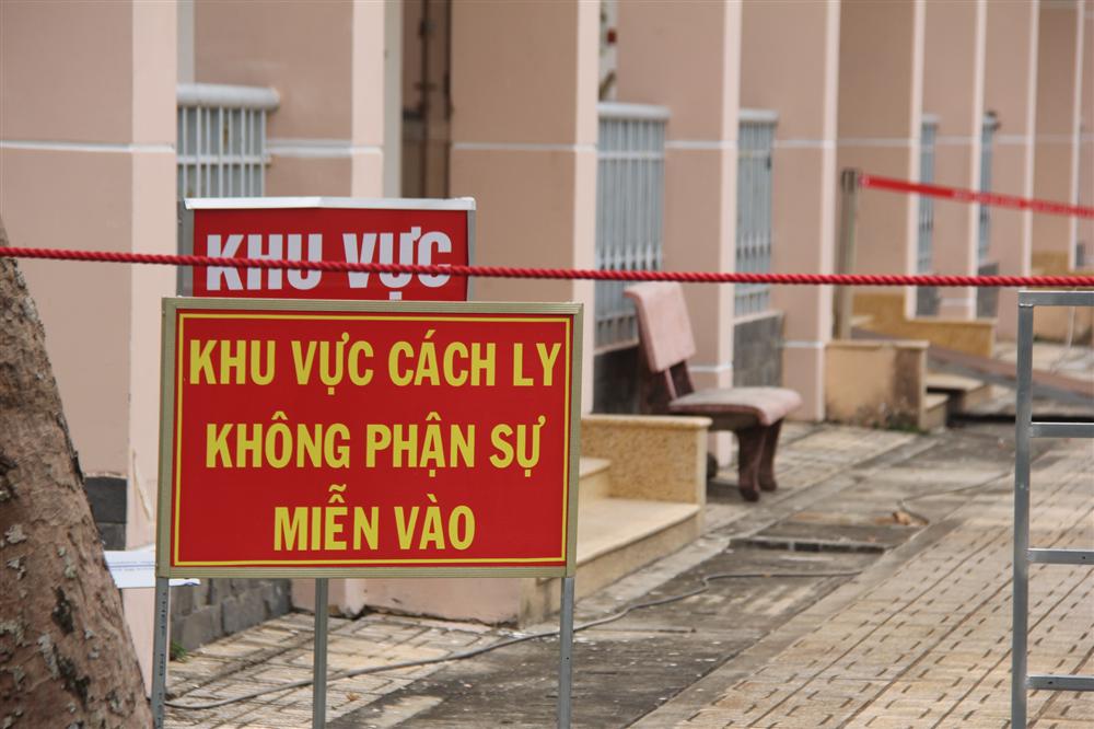 Nữ giúp việc cho bệnh nhân 34 dương tính trở lại sau 14 ngày được công bố khỏi bệnh tại Bình Thuận-2