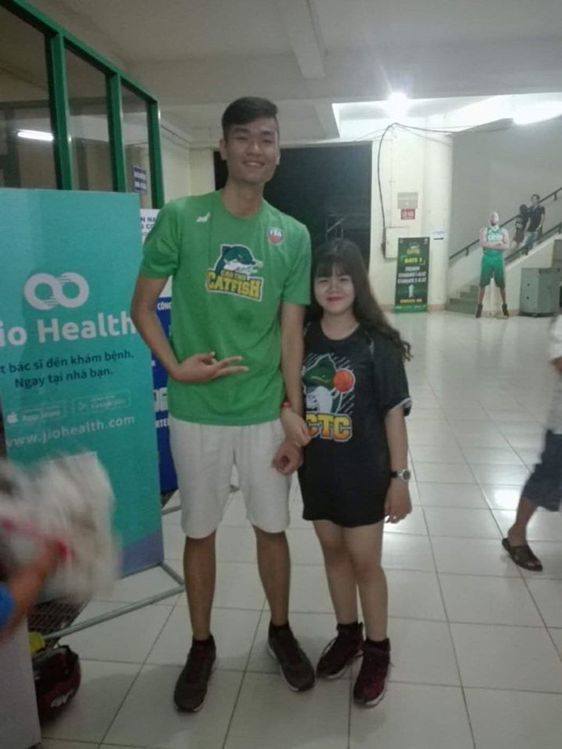Câu chuyện cọc đi tìm trâu và mối tình kéo dài hơn 5 năm của chàng kều tuyển bóng rổ Việt Nam gây sốt cộng đồng mạng-4