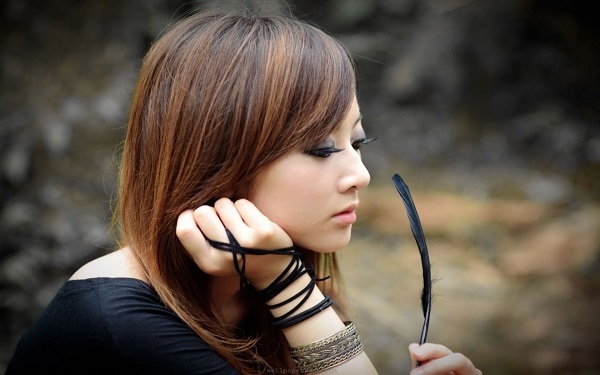 Nhìn nhà chồng hỉ hả vui mừng vì 100 triệu thông gia tặng, tôi chỉ biết lẳng lặng nuốt lời cầu xin vào trong bụng-1