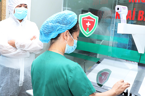 Sàng lọc không tiếp xúc người nghi nhiễm Covid-19 bằng công nghệ-2