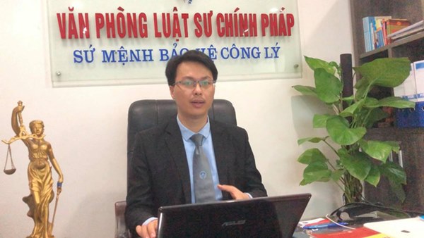 Vụ tài xế lùi xe cán chết bé trai, tìm cách xóa dấu vết ở Nghệ An xử lý thế nào?-2