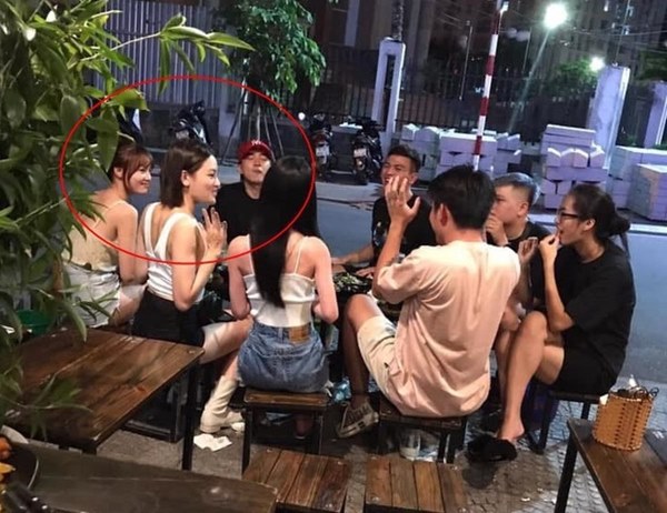 Cố tình che giấu nhưng Ninh Dương Lan Ngọc và Chi Dân vẫn để lộ việc đi du lịch Singapore cùng nhau-2