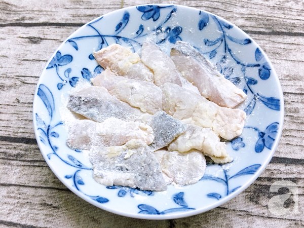 Cá chiên mà thêm nguyên liệu này vào thì nâng tầm đẳng cấp hơn gấp mấy lần!-2