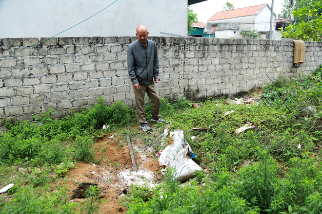 Ông ngoại cháu bé bị xe tải tông trúng rồi giấu xác phi tang: Sau khi gây tai nạn, nó một mực chối cãi, còn phụ giúp dùng xẻng xới cát tìm thi thể cháu tôi-4