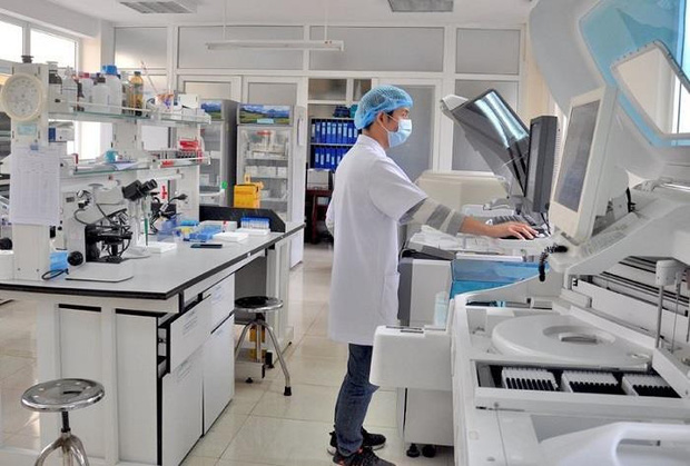 Bộ Y tế yêu cầu báo cáo việc mua sắm máy Real-time PCR tự động phục vụ xét nghiệm-1
