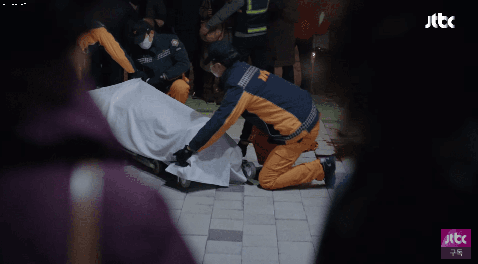 Thế Giới Hôn Nhân tập 10: Hết đồng minh phản bội, bà cả Sun Woo lại bị chồng cũ hãm hiếp?-8