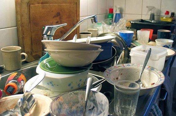 Bát vừa rửa xong đã mang khăn lau sạch, lỗi sai tai hại nhưng ai cũng tưởng đúng-4