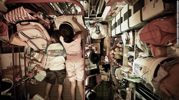 Bi kịch thế giới nhà chuồng cọp ở Hong Kong những ngày cách ly xã hội: Mỗi phòng cả chục người, giãn cách kiểu gì bây giờ?-1