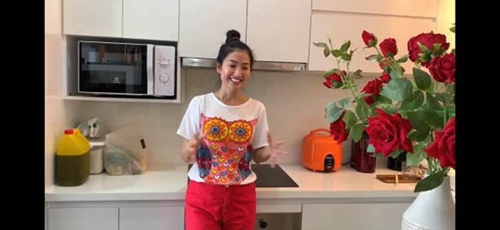 Nữ hoàng phim xưa Quỳnh Lam khoe căn hộ có hẳn phòng xông hơi cực xịn xò-1