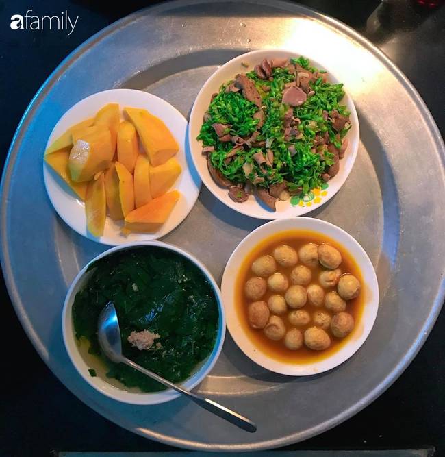 Chi tiền chợ trung bình 40 nghìn/bữa cho gia đình 4 người nhưng mâm cơm của mẹ đảm Hà Nội luôn đầy đặn đến bất ngờ-3