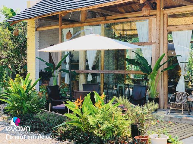 Chán nội đô khói bụi mẹ 8X dọn ra ngoại ô, ở nhà cấp 4 yên bình hệt như phim-11