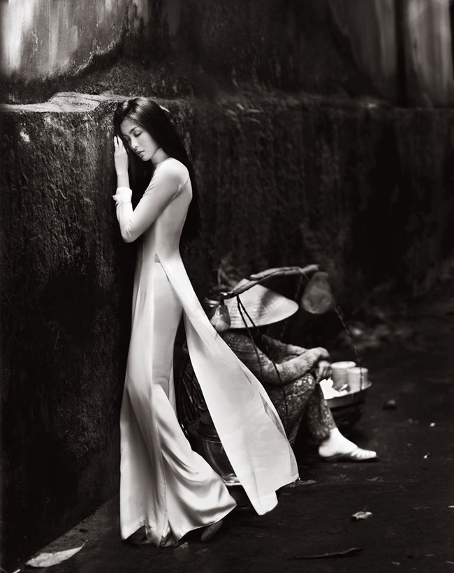 Thần thái ngút ngàn của Tăng Thanh Hà trong bộ ảnh áo dài cách đây 8 năm bất ngờ gây sốt trở lại-1