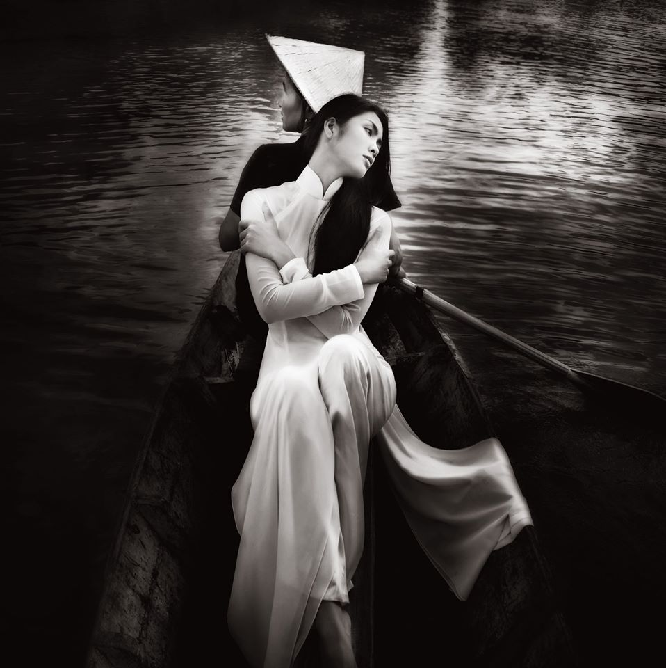 Thần thái ngút ngàn của Tăng Thanh Hà trong bộ ảnh áo dài cách đây 8 năm bất ngờ gây sốt trở lại-9