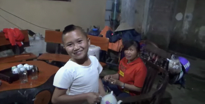 Diện mạo ban đầu và cuộc sống khó khăn của hai anh em Tam Mao trước khi nổi tiếng-5