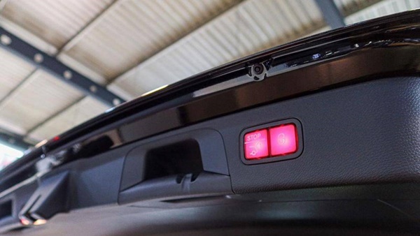 Mua ô tô, cần quan tâm những trang bị công nghệ gì trên xe?-3