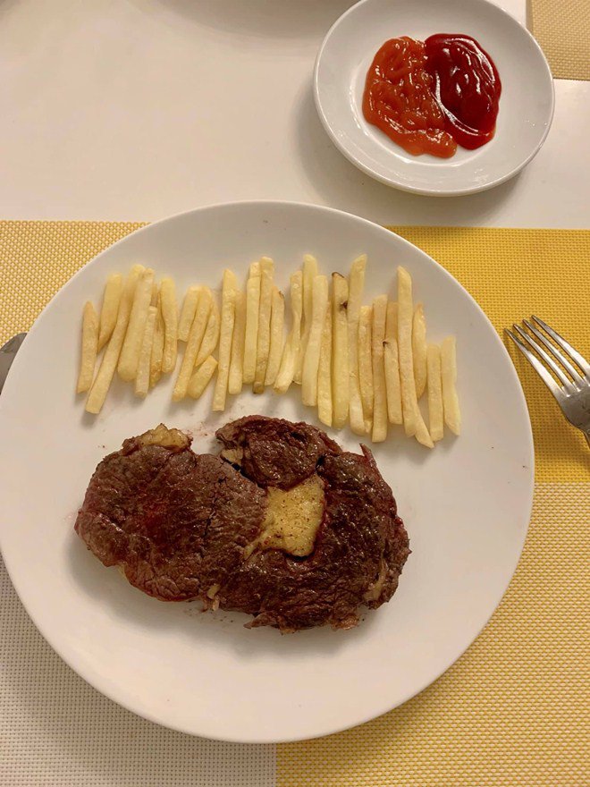 Tự khen nấu ăn cho người yêu không kém nhà hàng, Khánh My đáp trả khi bị chê làm màu-20