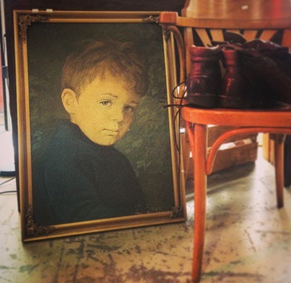 Sự trùng lặp kỳ lạ về bức tranh Cậu bé khóc bị nguyền rủa, cứ nhà nào treo thì gặp hỏa hoạn kinh hoàng cùng lời lý giải không thể thuyết phục hơn-2