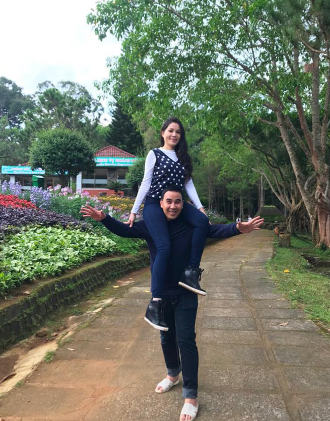 MC Quyền Linh chiều chuộng bà xã đại gia cỡ nào trong 15 năm chung sống?-10